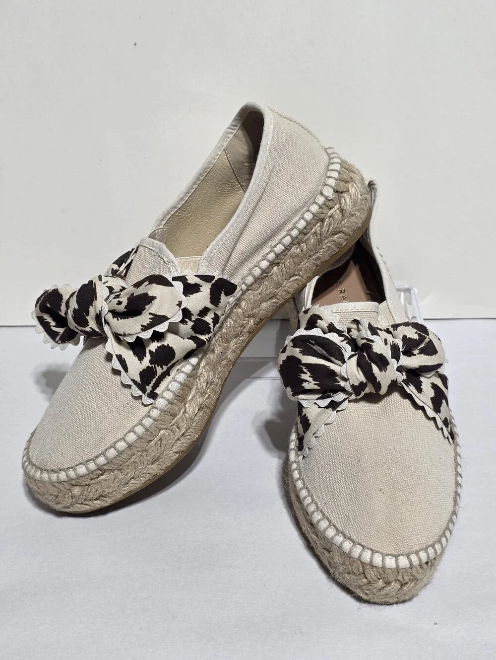 LOEFFLER RANDALL LEOPARD BOW DETAIL ESPADRILLES SZ 36 (US 6)